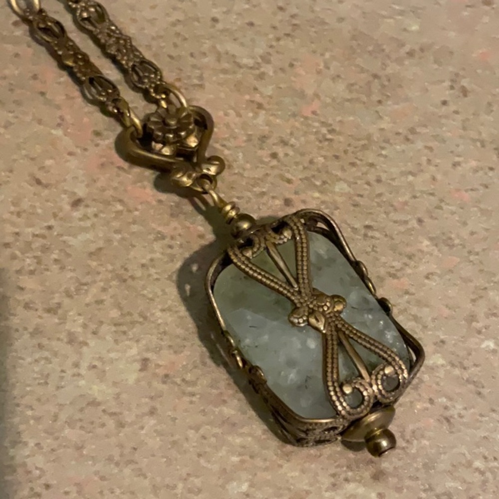 Gorgeous Jan Michaels necklace.  Pale green jade stone and beads.